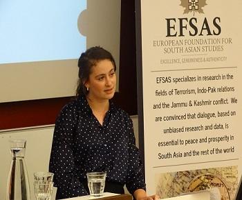 Publication: Ms. Danielle DePaulis (EFSAS) speaking during EFSAS Seminar at the VU University, Amsterdam